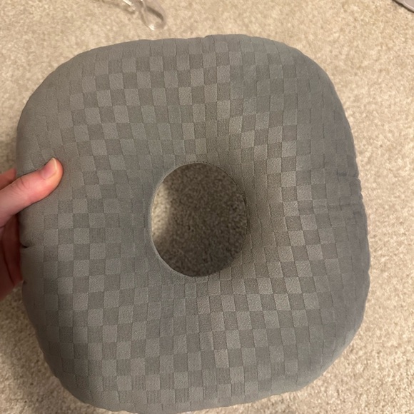 Gray Checkered Donut Cushion - Picture 6 of 6
